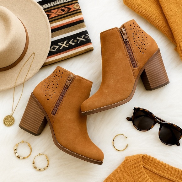 American eagle size zip faux suede ankle boot bootie ❤️ - Picture 1 of 8